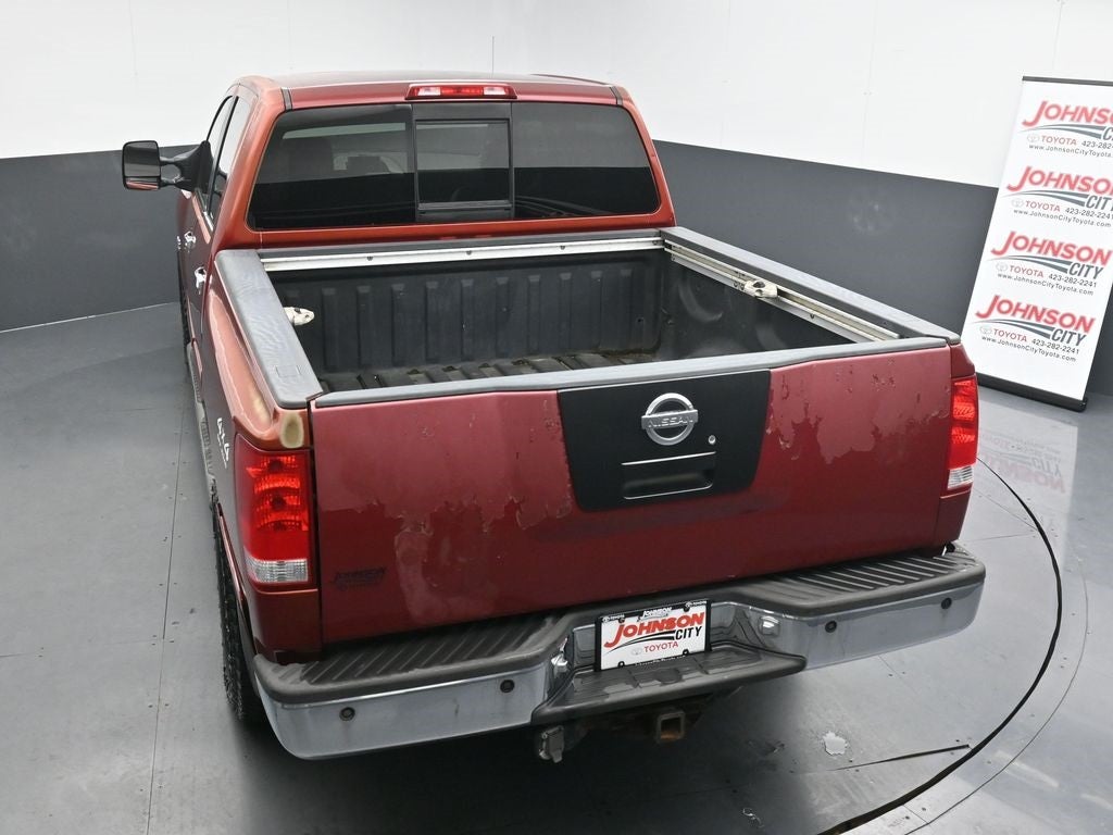 2004 Nissan Titan LE