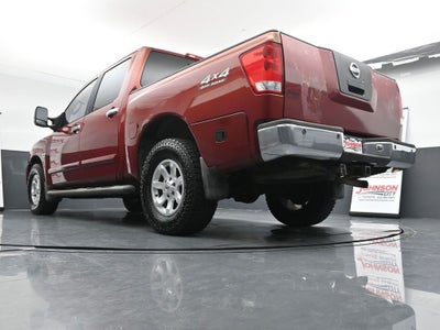 2004 Nissan Titan LE