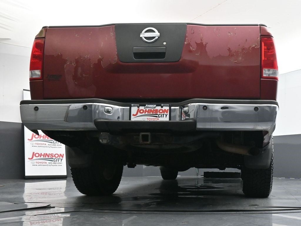 2004 Nissan Titan LE