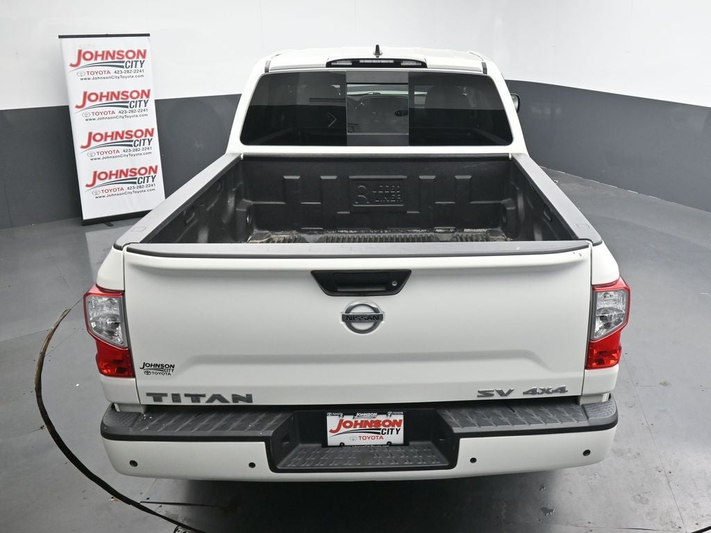 2022 Nissan Titan SV