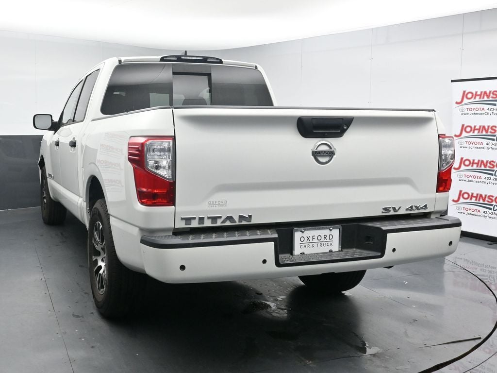 2022 Nissan Titan SV