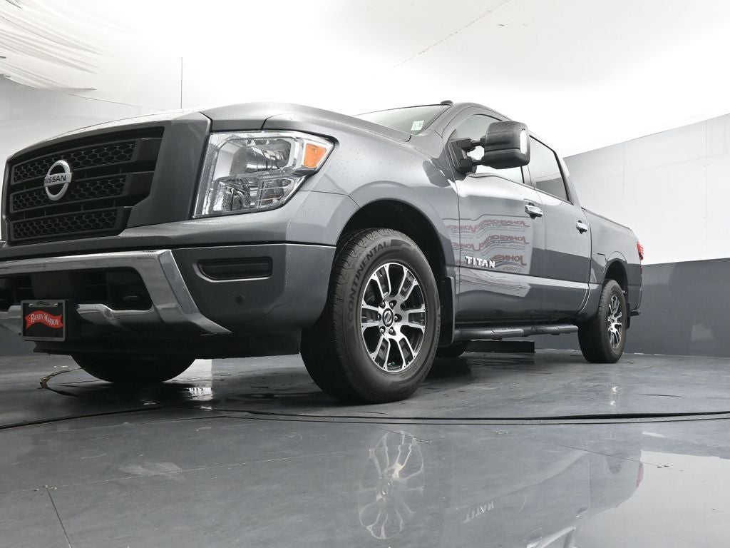2021 Nissan Titan SV
