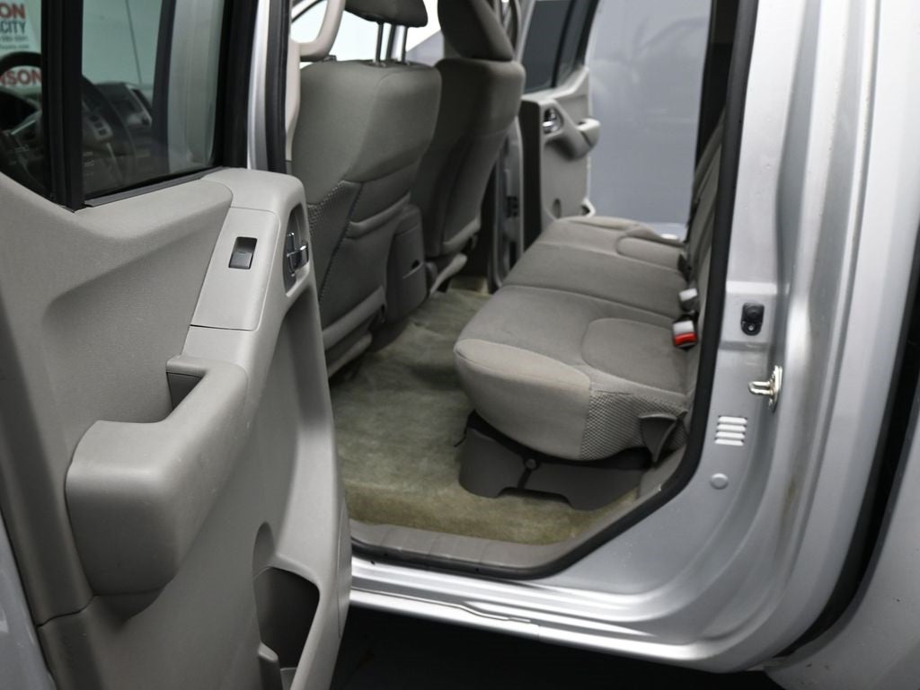 2017 Nissan Frontier SV