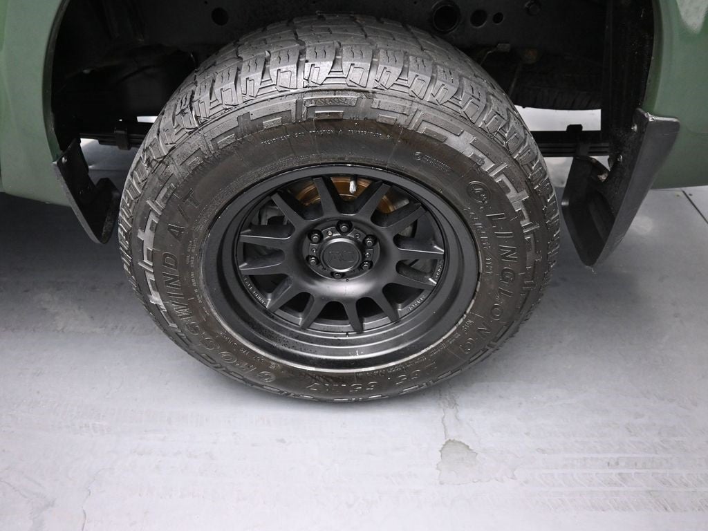 2022 Nissan Frontier SV