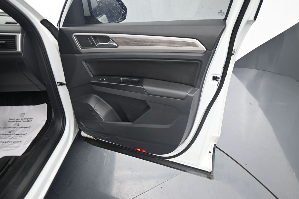 2020 Volkswagen Atlas Cross Sport 2.0T SE