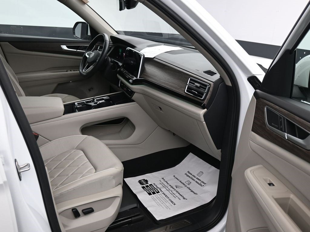 2024 Volkswagen Atlas 2.0T SEL Premium R-Line