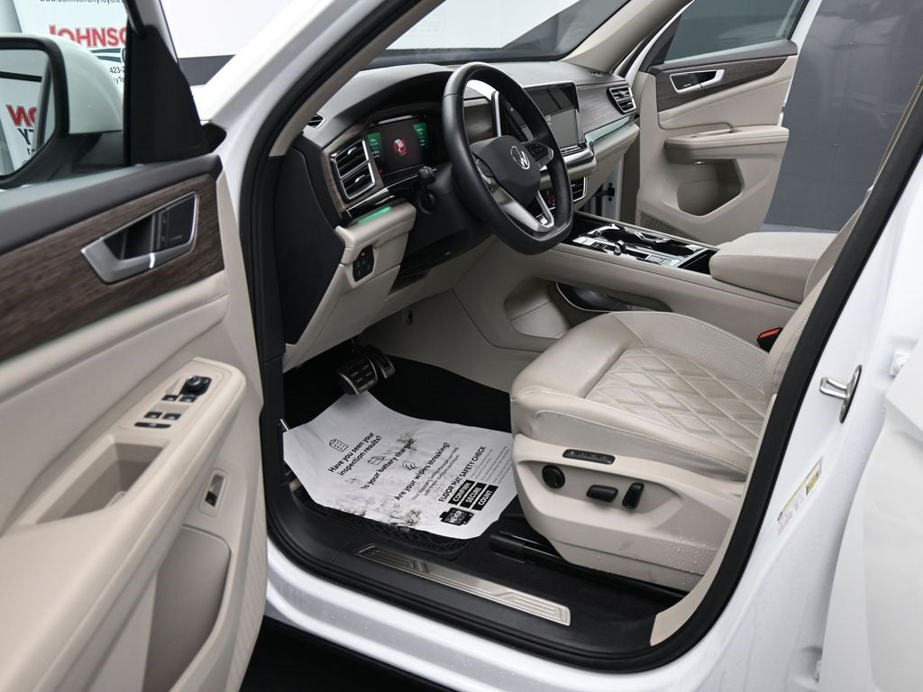 2024 Volkswagen Atlas 2.0T SEL Premium R-Line