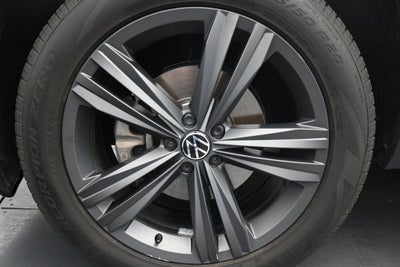 2021 Volkswagen Atlas Cross Sport 3.6L V6 SE w/Technology R-Line