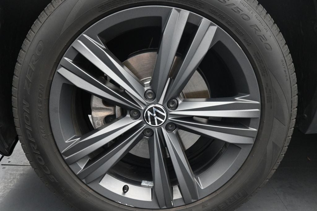 2021 Volkswagen Atlas Cross Sport 3.6L V6 SE w/Technology R-Line
