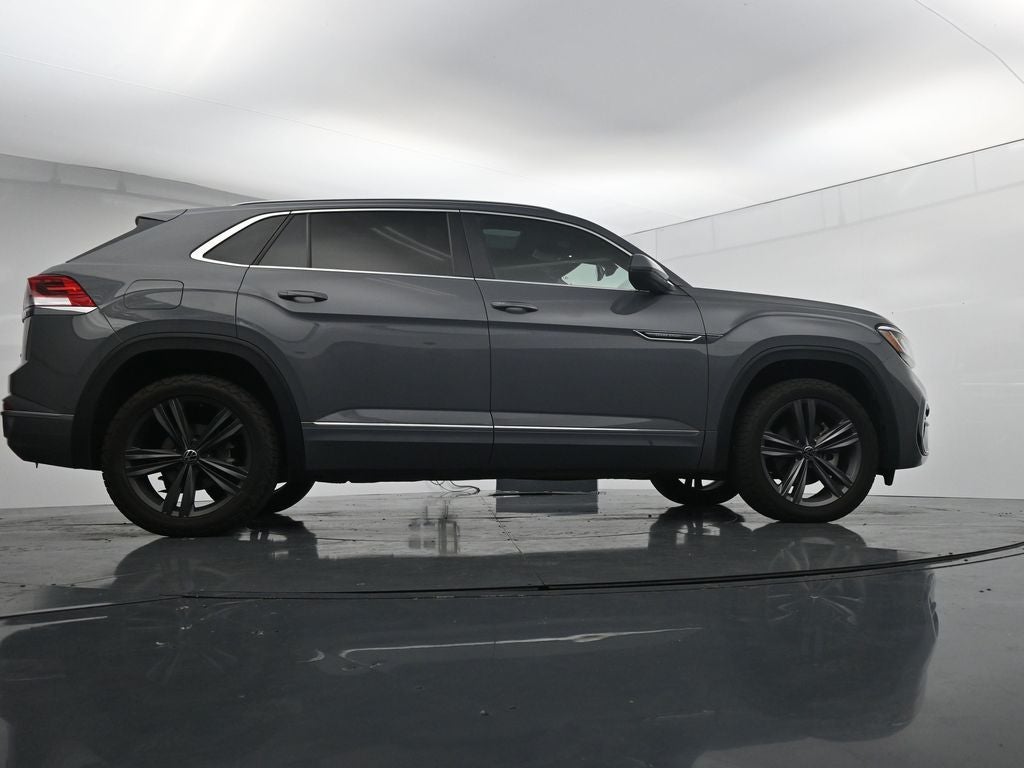 2022 Volkswagen Atlas Cross Sport 2.0T SEL R-Line