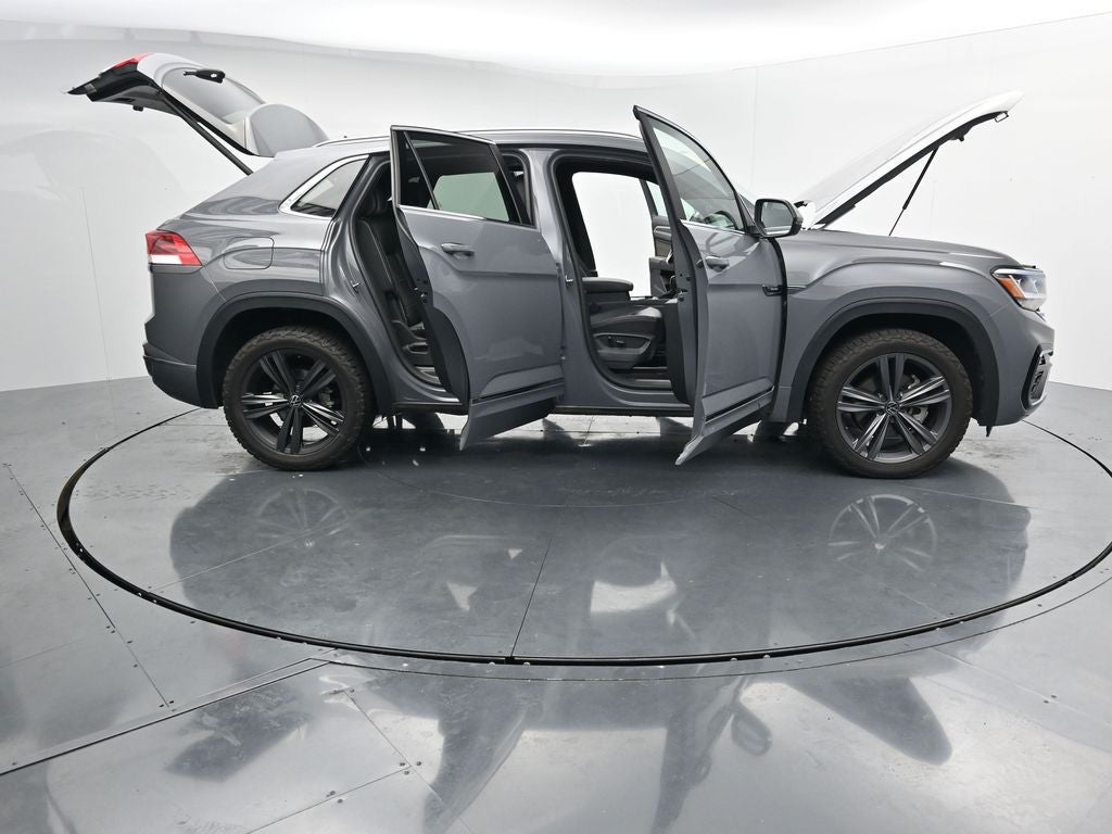2022 Volkswagen Atlas Cross Sport 2.0T SEL R-Line