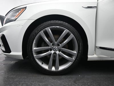 2017 Volkswagen Passat 1.8T R-Line