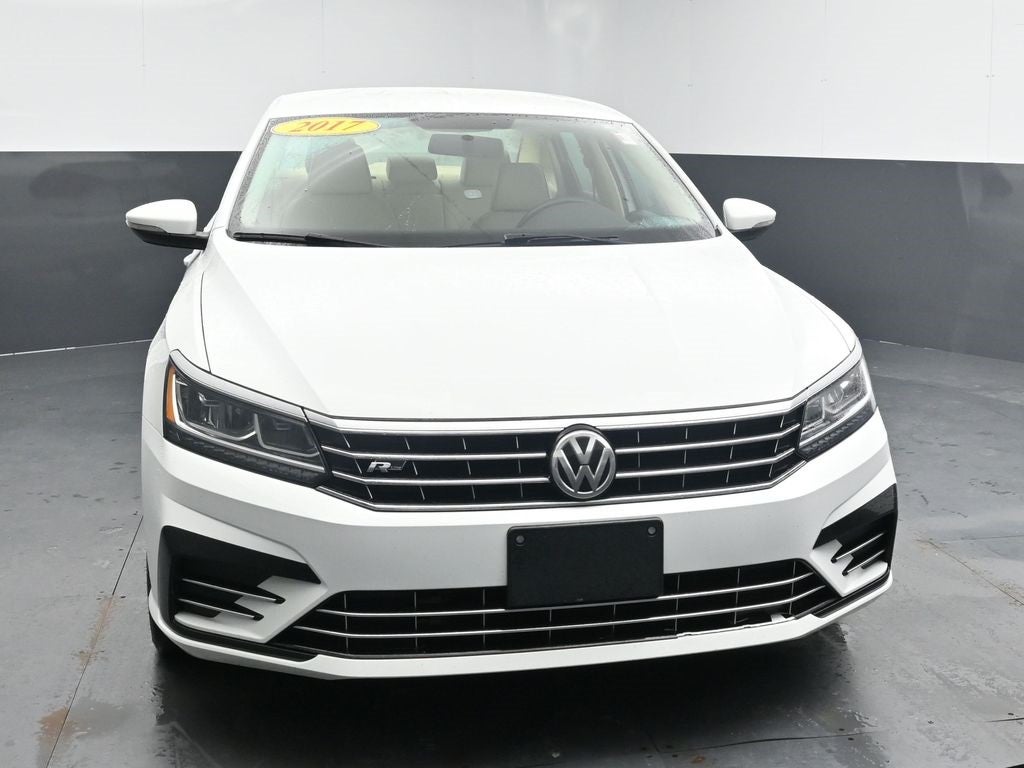 2017 Volkswagen Passat 1.8T R-Line