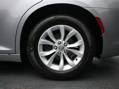 2015 Chrysler 300 Limited