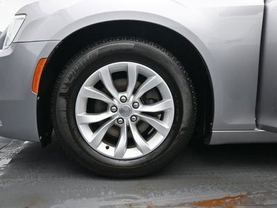 2015 Chrysler 300 Limited