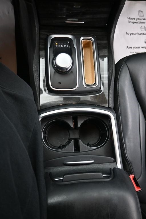 2015 Chrysler 300 Limited