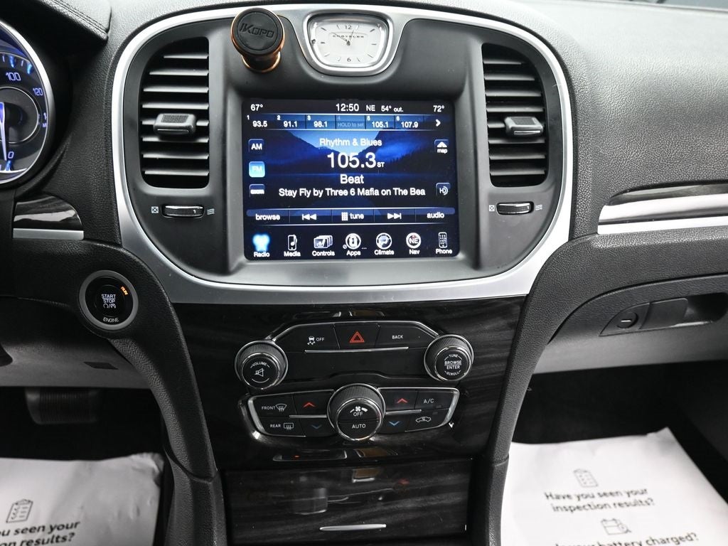 2015 Chrysler 300 Limited