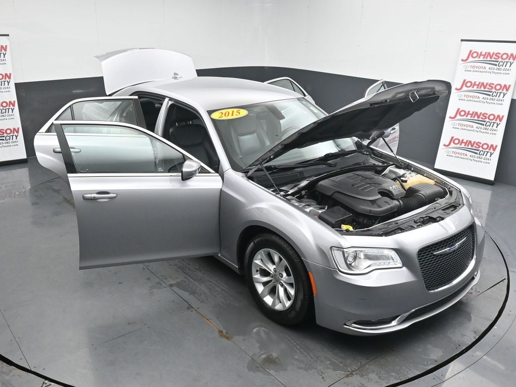 2015 Chrysler 300 Limited