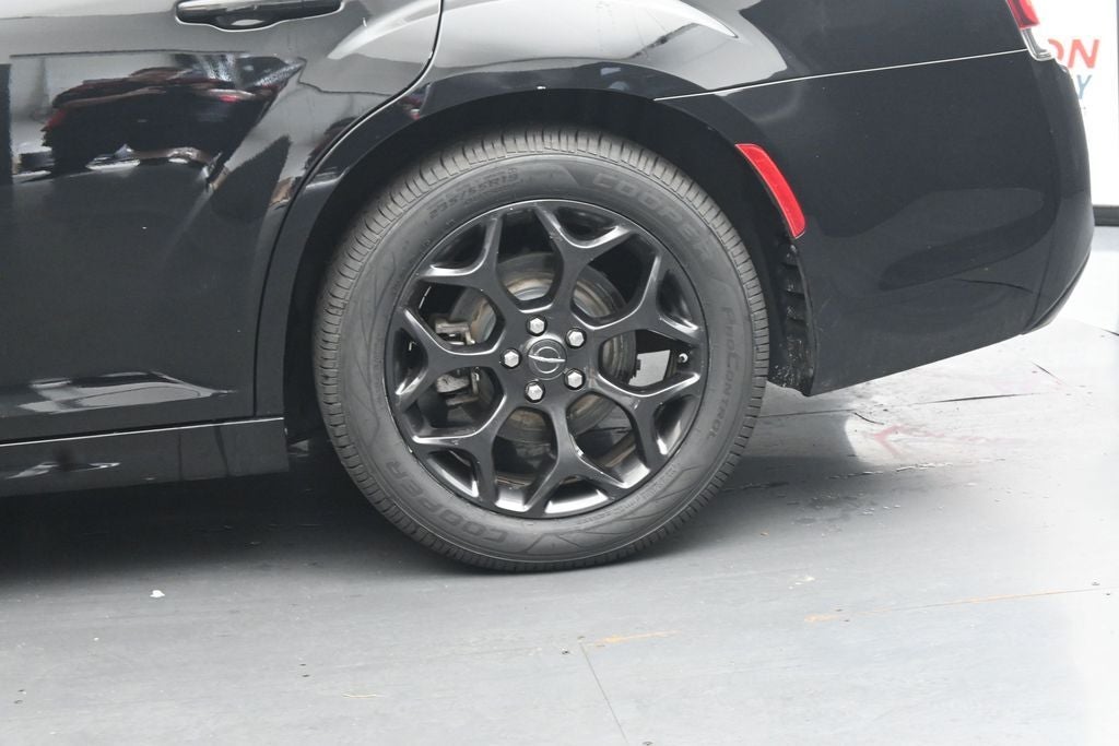 2022 Chrysler 300 Touring