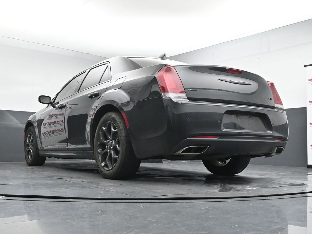 2022 Chrysler 300 Touring