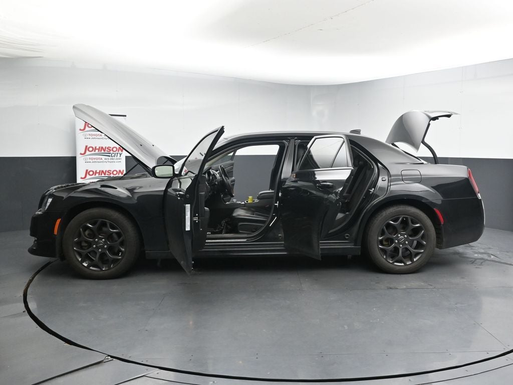 2022 Chrysler 300 Touring