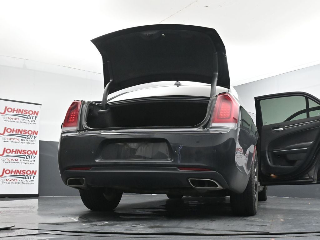 2022 Chrysler 300 Touring