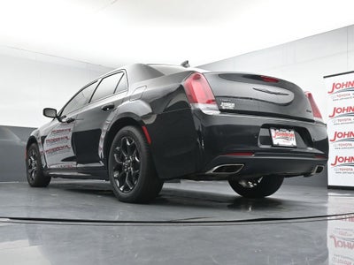 2022 Chrysler 300 Touring
