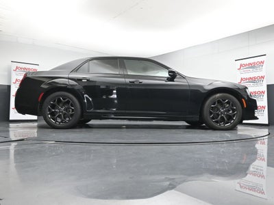 2022 Chrysler 300 Touring