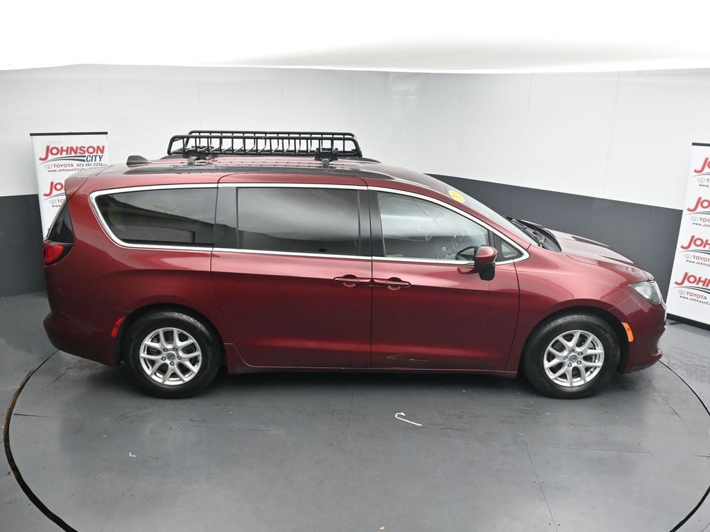2021 Chrysler Voyager LXI