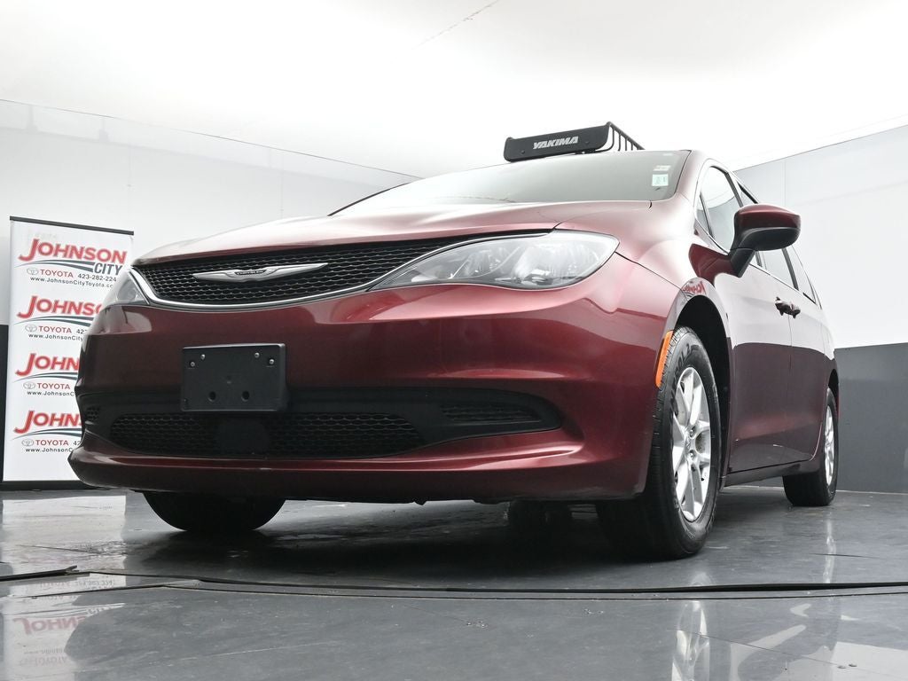 2021 Chrysler Voyager LXI