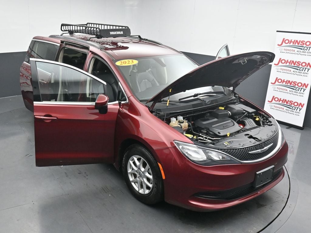2021 Chrysler Voyager LXI