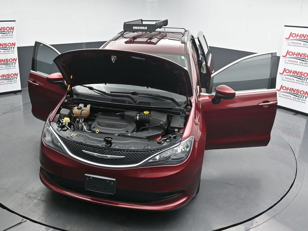 2021 Chrysler Voyager LXI