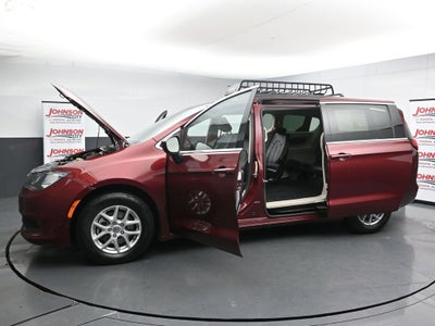 2021 Chrysler Voyager LXI