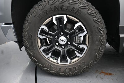 2025 Chevrolet Silverado 1500 LT LT1