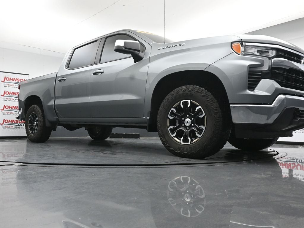 2025 Chevrolet Silverado 1500 LT LT1