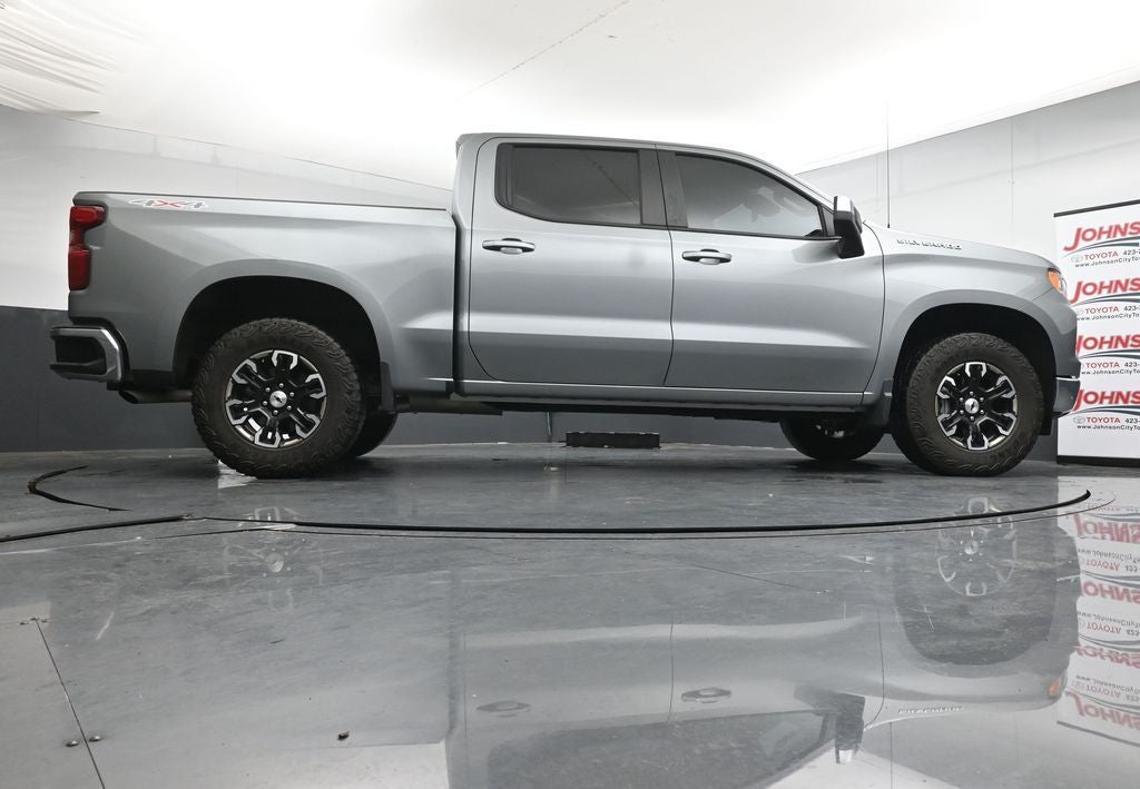 2025 Chevrolet Silverado 1500 LT LT1