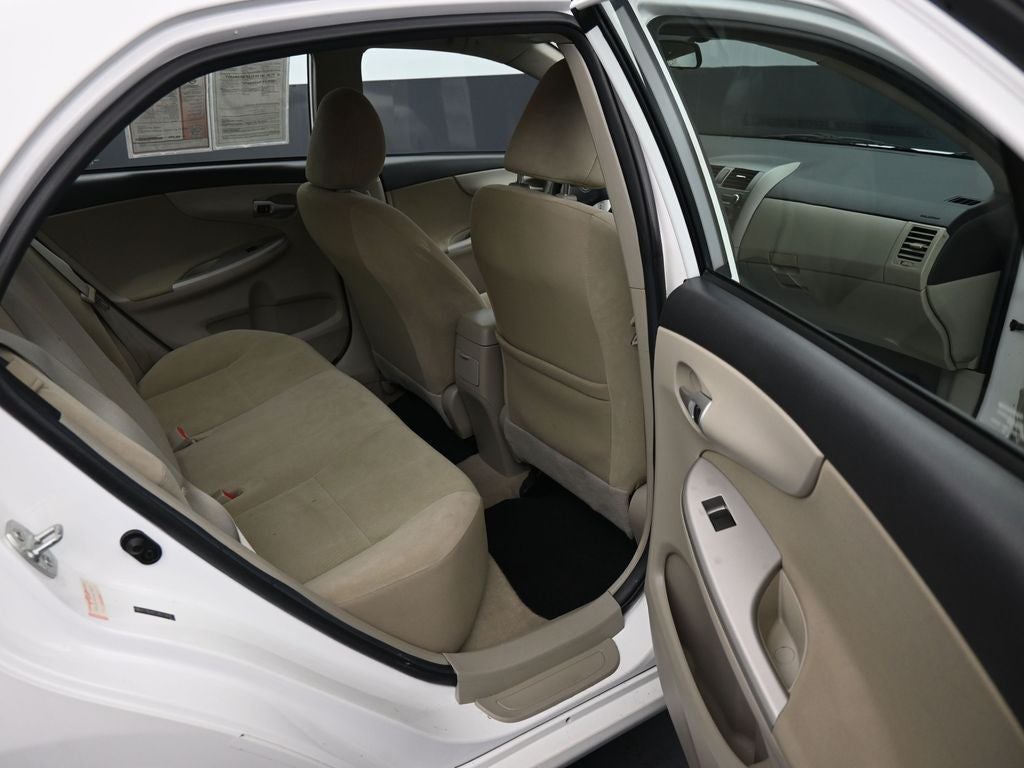 2011 Toyota Corolla LE