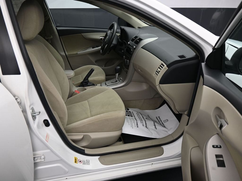 2011 Toyota Corolla LE