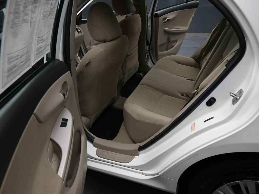 2011 Toyota Corolla LE