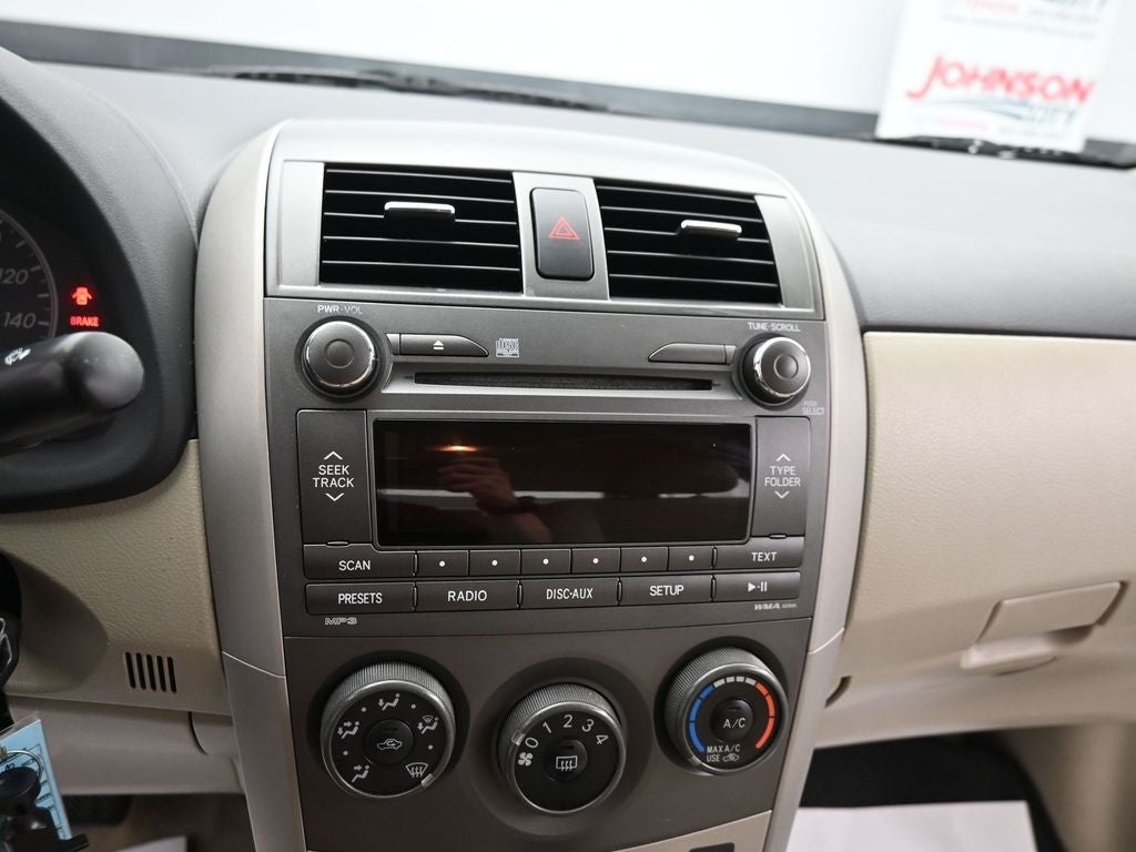 2011 Toyota Corolla LE