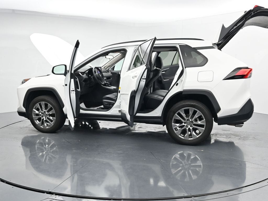 2019 Toyota RAV4 XLE Premium