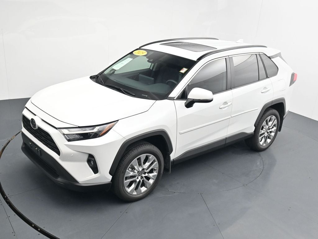 2025 Toyota RAV4 XLE Premium