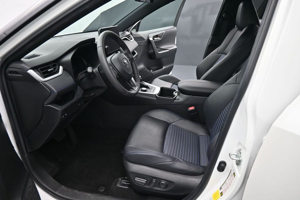2023 Toyota RAV4 XSE