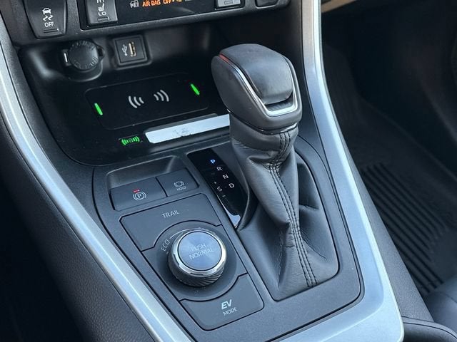 2024 Toyota RAV4 XSE