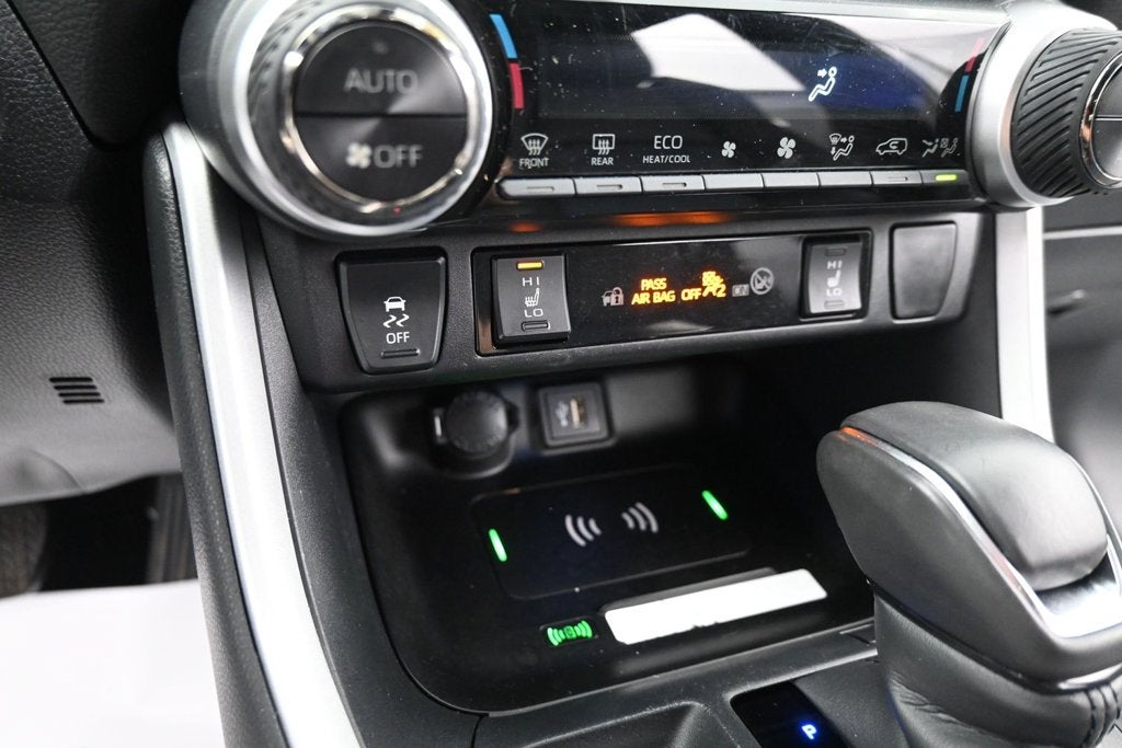 2024 Toyota RAV4 XSE
