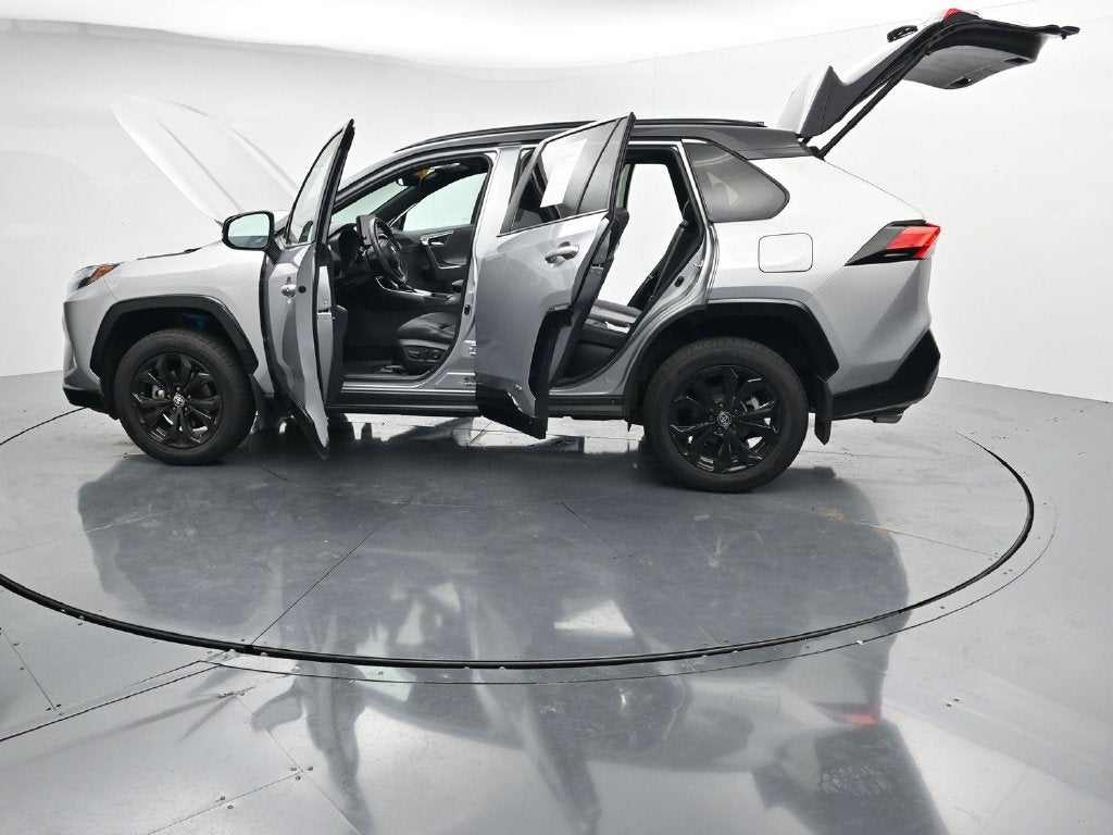 2024 Toyota RAV4 XSE