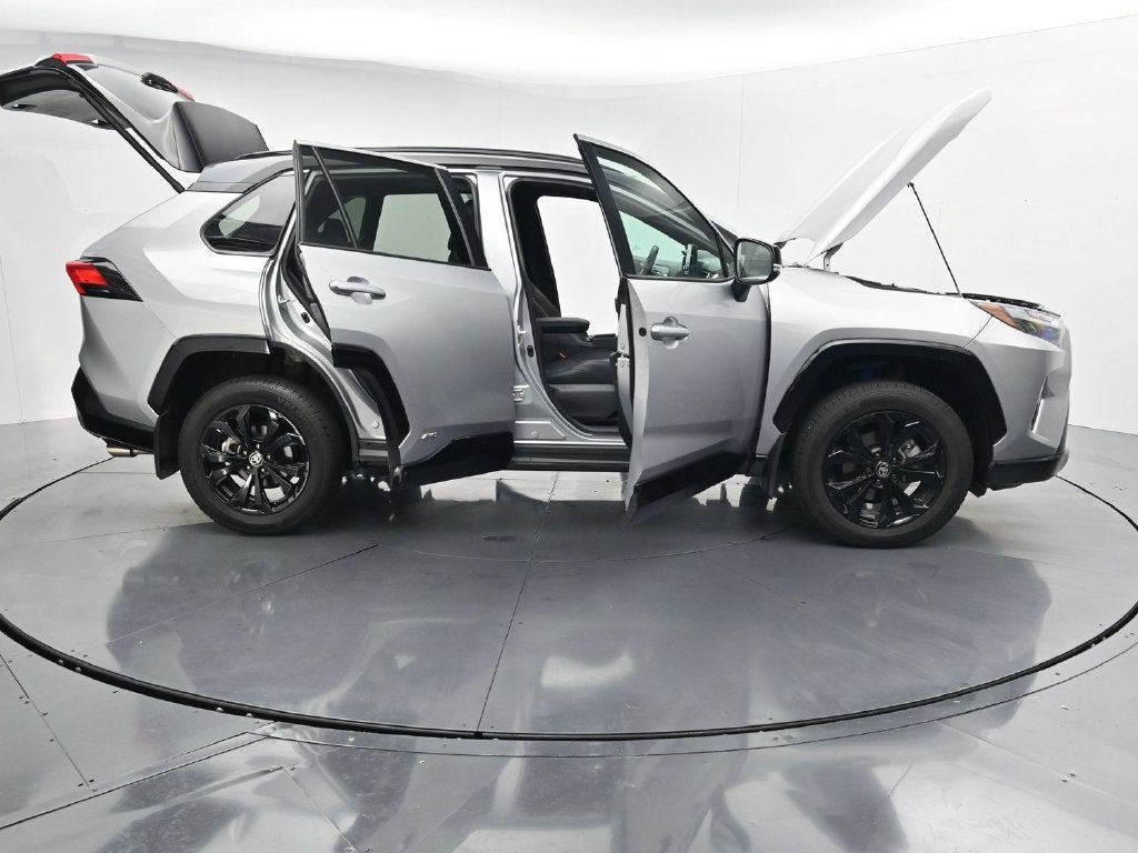 2024 Toyota RAV4 XSE