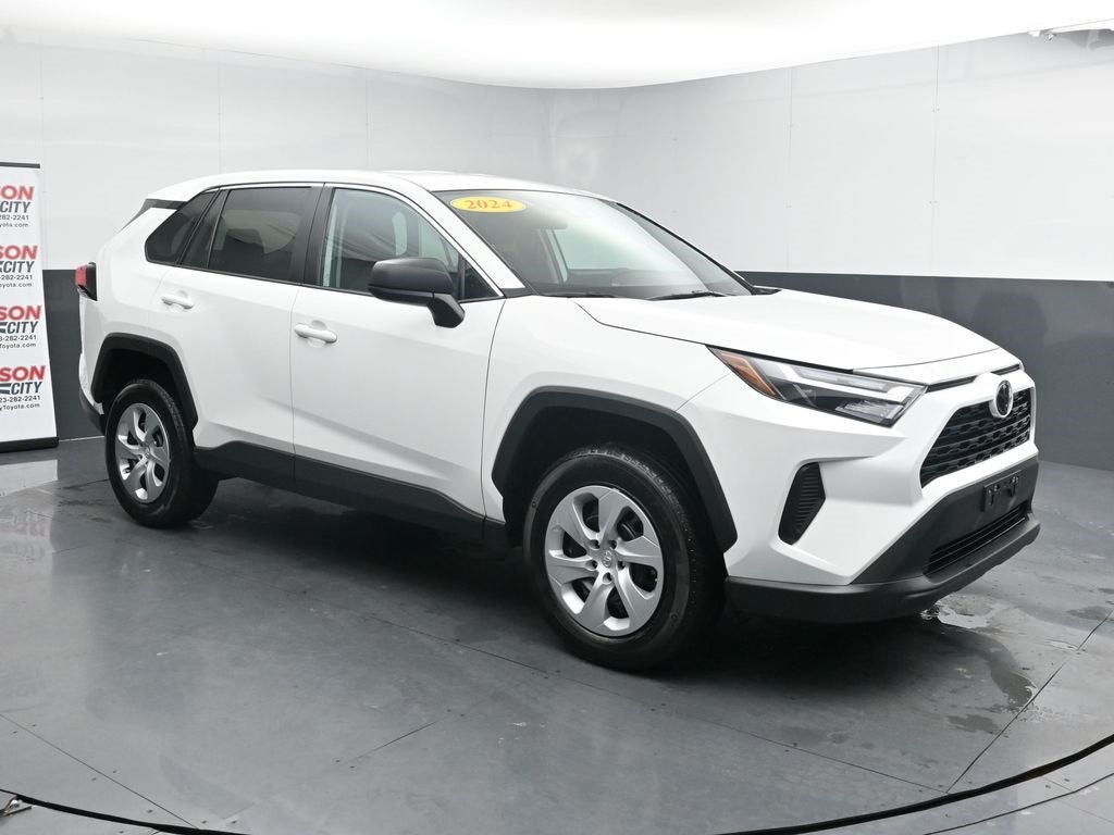 2024 Toyota RAV4 LE