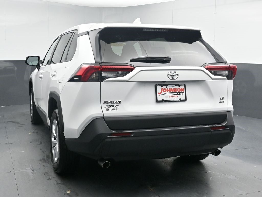 2024 Toyota RAV4 LE