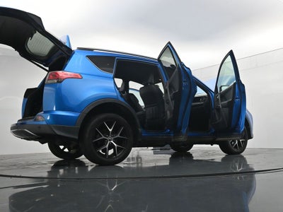 2017 Toyota RAV4 SE